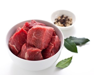 Fresh beef, onion, pepper and laurel