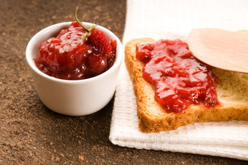 Wild strawberry jam with toast