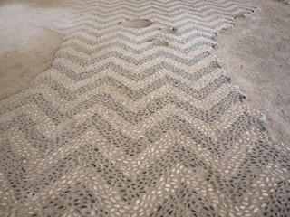 mosics stone zigzags