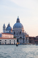 Fototapeta na wymiar Bazylika Santa Maria della Salute, Wenecja