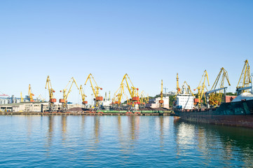 Fototapeta na wymiar Marine port