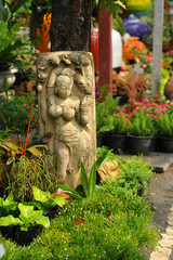 Obraz premium statue at the garden