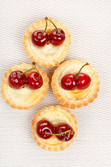 tart with cherries