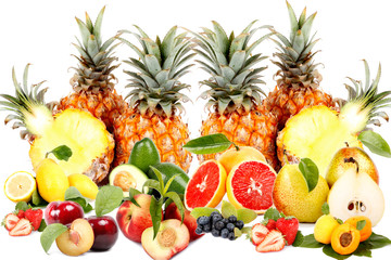 INSIEME DI FRUTTA IN COLTIVAZIONE BIOLOGICA