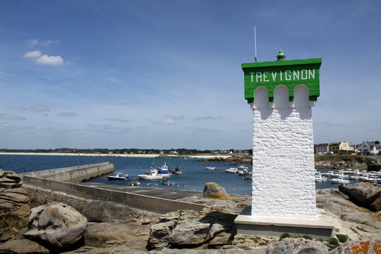 port et phare de tr&eacute;vignon,trevignon,finist&egrave;re,bretagne