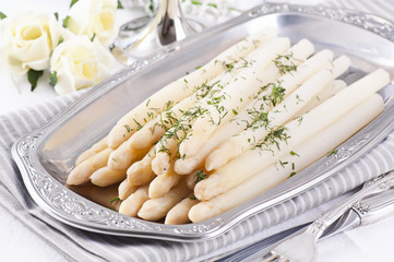 Spargel weiss