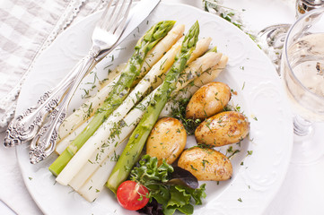 Spargel mit Kartoffeln
