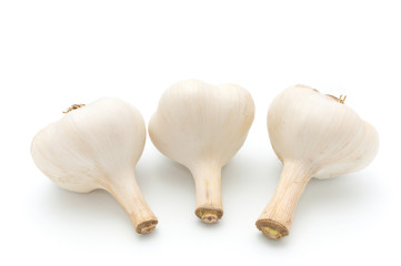 3個のニンニク