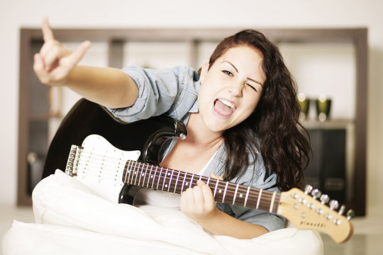 Gitarre spielen