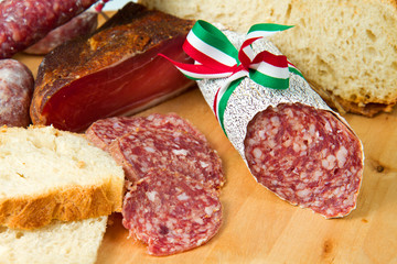 salumi con pane