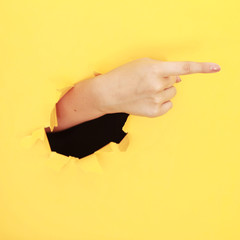 Hand aus der Wand