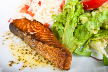grilled salmon with sauce