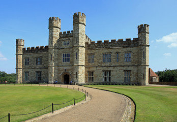 Beautiful Leeds Castle in the UK