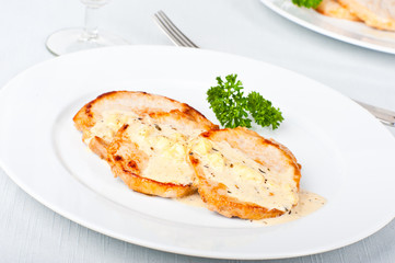 Steak with white sauce