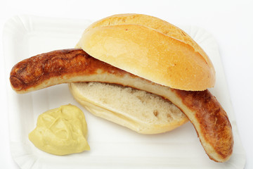 Bratwurst im Brötchen