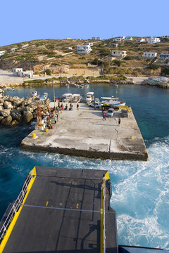 gr&egrave;ce; cyclades; donoussa : port