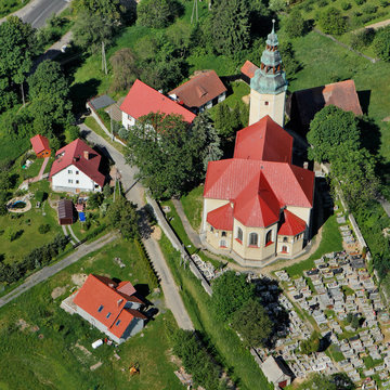 Photo aérienne eglise de Chmielen, Pologne