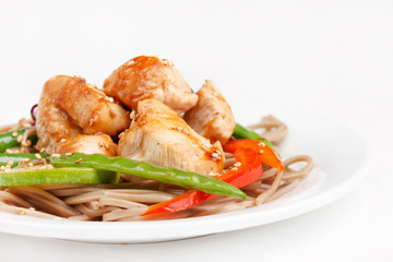 chicken with noodles and vegetables