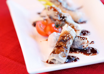 chinese rolls with salmon