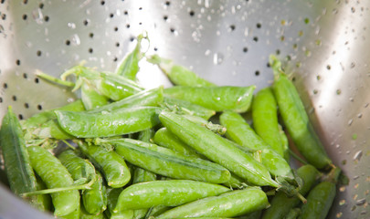 washed pea pods