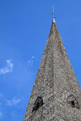 Historischer Kirchturm in Oberbayern