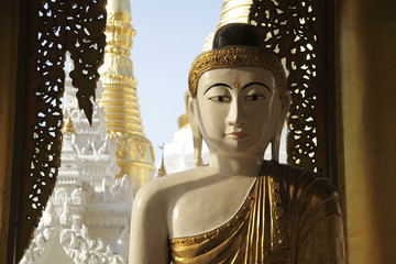 Buddha at Shwedagon Paya in Yangon, Myanmar - obrazy, fototapety, plakaty