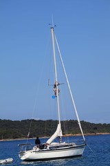 Obraz premium Reparatur am Segelmast