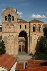 Fototapeta na wymiar Basilica of San Vicente in Avila - front portal