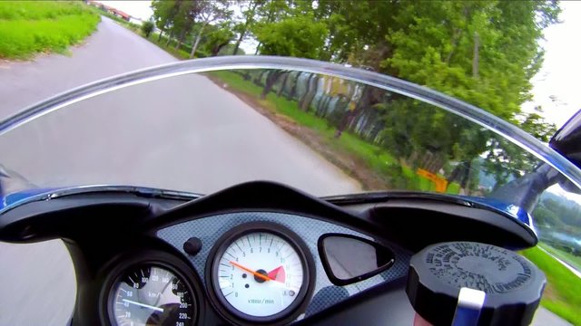 sulla moto