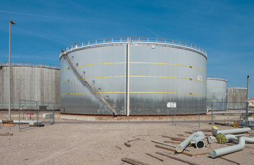 Obraz premium oil tanks