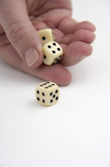 Hand mit W&uuml;rfel