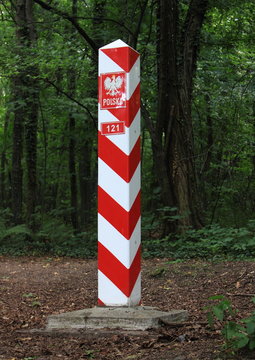 Fototapeta Republic of Poland border sign at forest