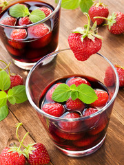 Wine with strawberries