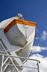 Feed the lifeboat against the blue sky. Detail