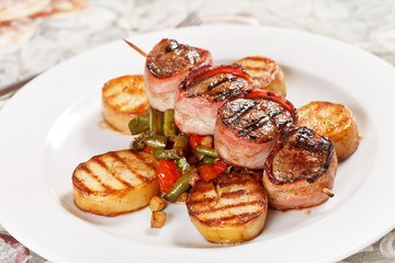 Grilled meat  with vegetables