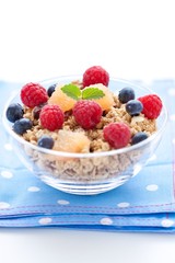 Frühstückscerealien mit Obst