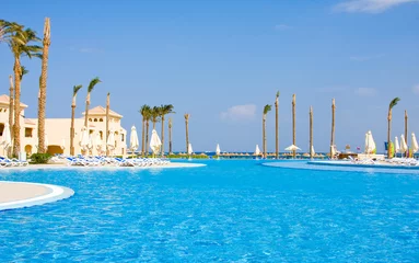 Rolgordijnen Zwembad . Egypte. © OlegD