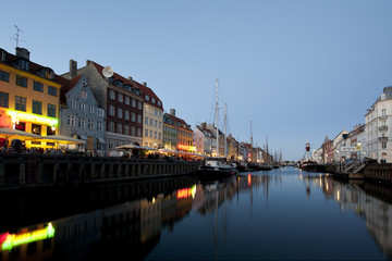 Kopenhagen Nyhavn am Abend