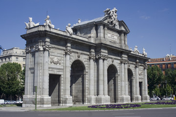 Fototapeta na wymiar Puerta de Alcalá 1. Madrid. Spain