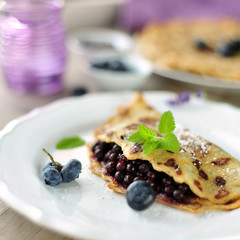 gefüllter pfannkuchen