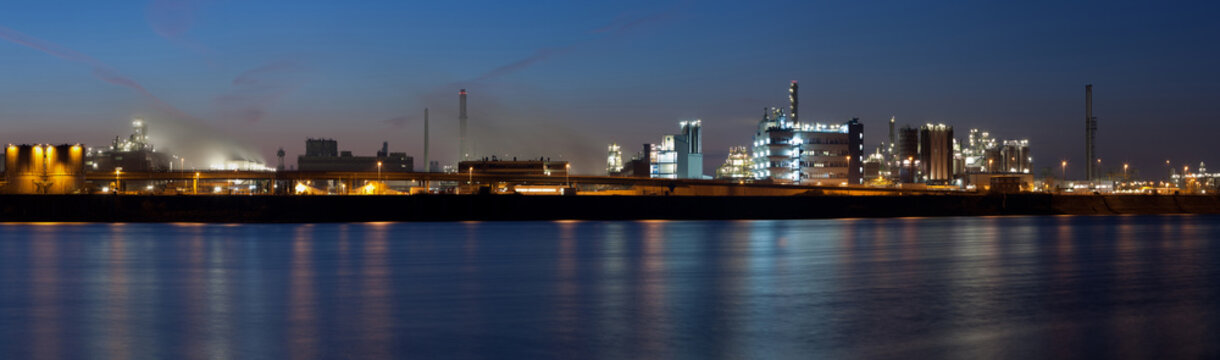 Schwerindustrie (Panorama)