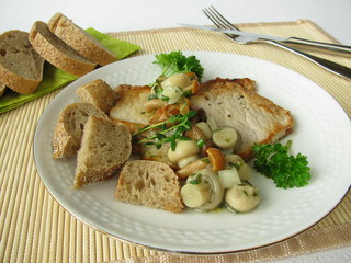 Steak mit Pilzsalat
