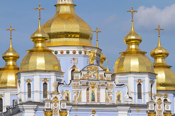 Fototapeta na wymiar St. Michael's Golden-Domed Monastery in Kiev, Ukraine