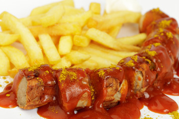 Currywurst mit Pommes frites