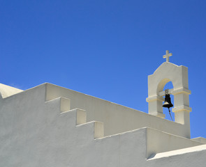 Traditional whitewashed wedding chapel © dambuster