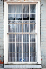 Altes marodes Schiebefenster