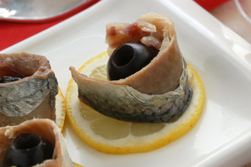 Aceitunas con arenque