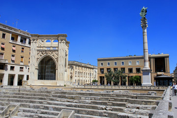 Obraz premium Colonna di S. Oronzo, Lecce ,sedile e anfiteatro