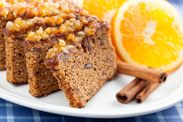 Gingerbread with orange.
