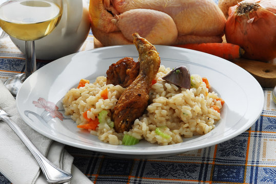 Arroz con pollo y verduras